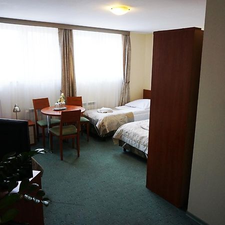 Pod Szczesliwa Gwiazda Hotell Cekanowo Eksteriør bilde