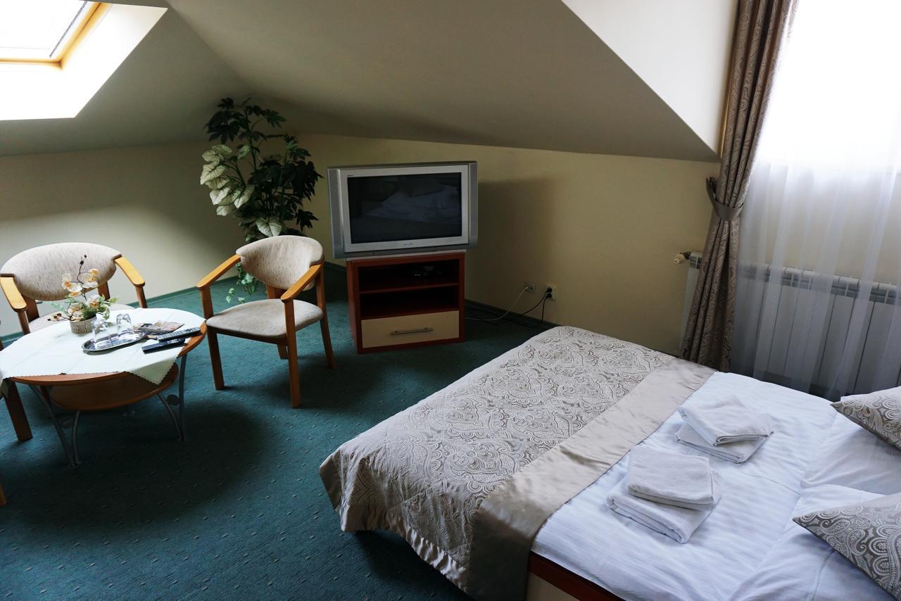 Pod Szczesliwa Gwiazda Hotell Cekanowo Eksteriør bilde
