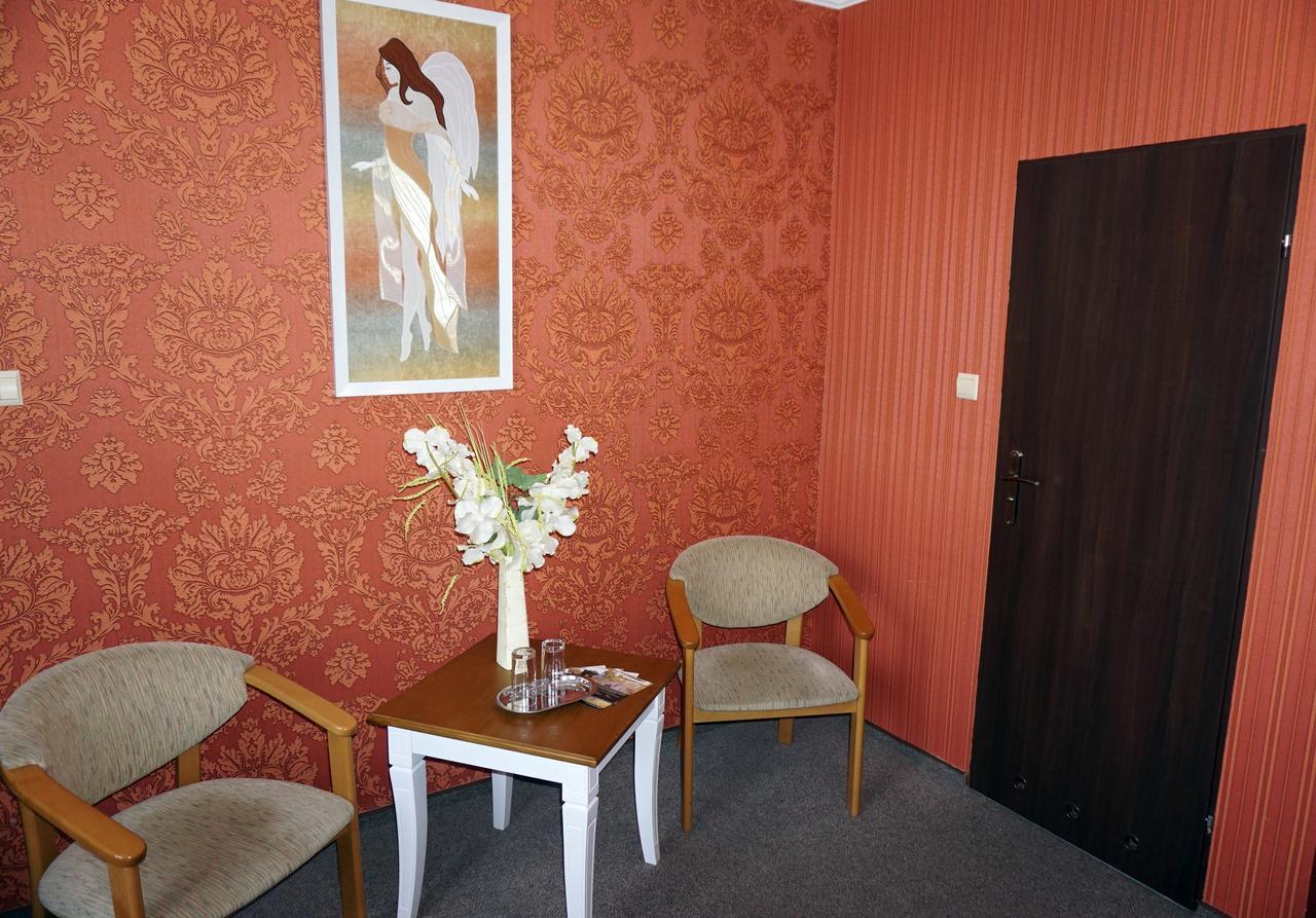 Pod Szczesliwa Gwiazda Hotell Cekanowo Eksteriør bilde