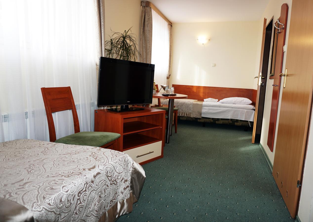 Pod Szczesliwa Gwiazda Hotell Cekanowo Eksteriør bilde