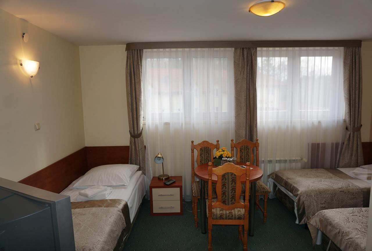 Pod Szczesliwa Gwiazda Hotell Cekanowo Eksteriør bilde